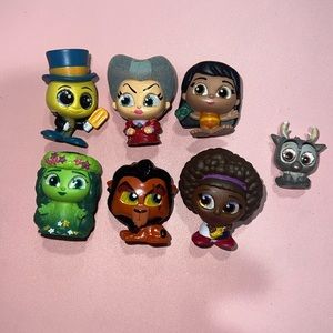 **reserved for Kevinswifey2013** Disney Doorables
